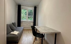 Rooms4Less